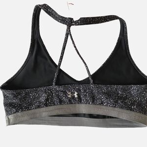 Under Armour Sports Bra Size L Gray/Black Pre-owned‎